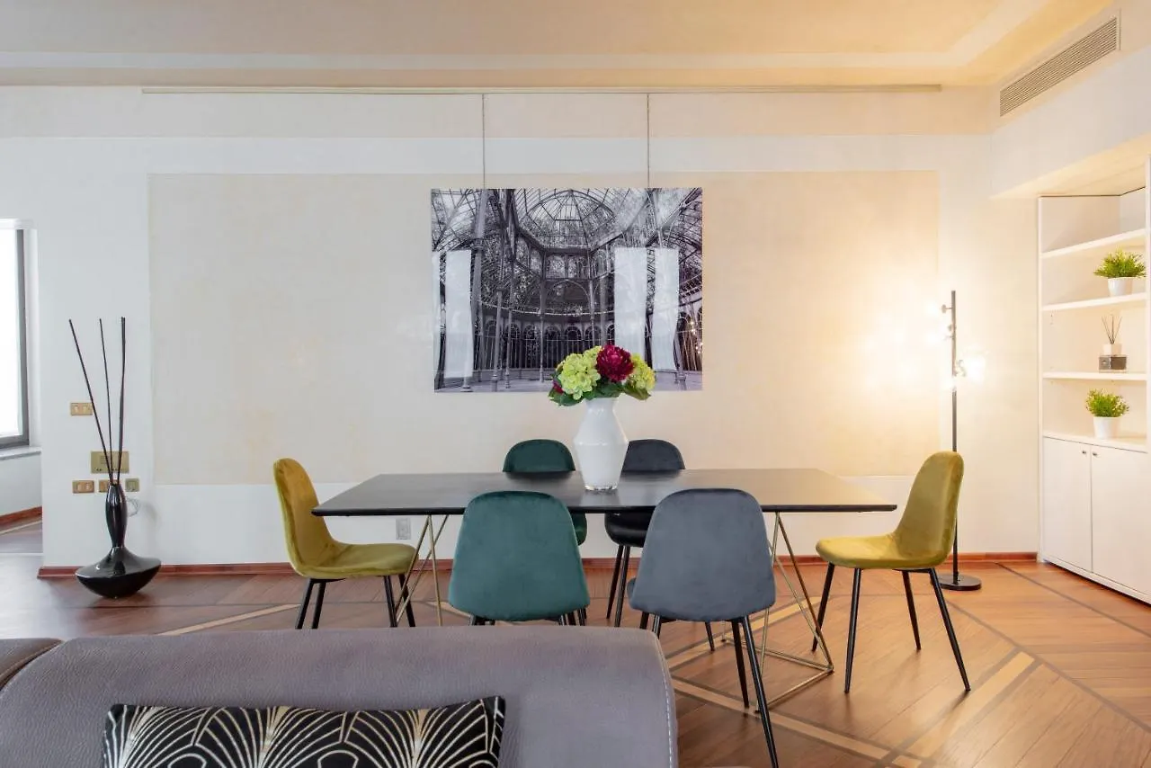 Milan Royal Suites - Luxury Duomo 0*,  Italy