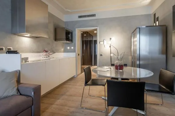 Apartment Milan Royal Suites - Luxury Duomo