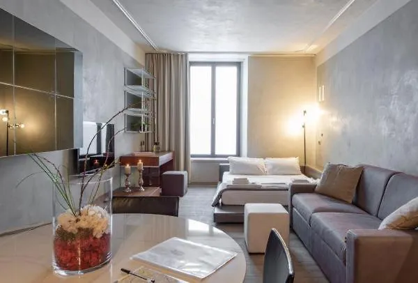 Milan Royal Suites - Luxury Duomo 0*,